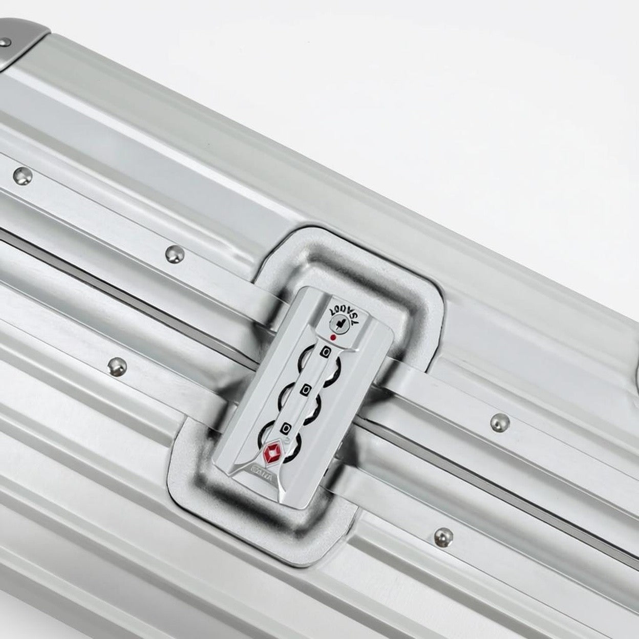 Maldives Alloy Carry-on Topper - Premium Business Travel Case